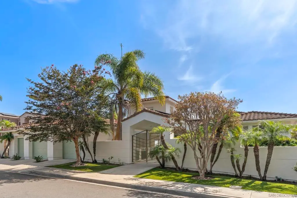 Single Family Residence for sale at 941 Avocado Pl, Del Mar, San Diego County, CA featuring 4 beds and 5 baths