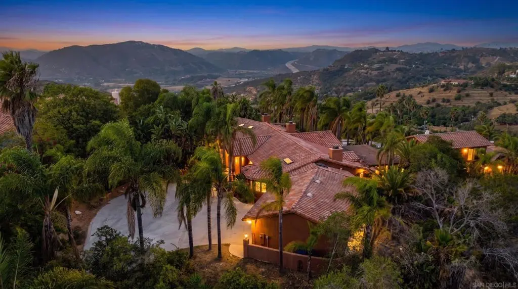 2369 Vern Dr, Fallbrook, CA — listing photo 1