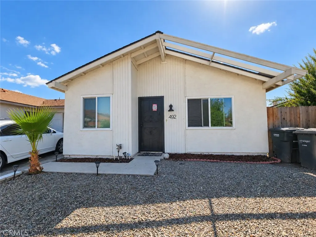 Single Family Residence for sale at 492 E Evans Street, San Jacinto, CA featuring 2 beds and 2 baths