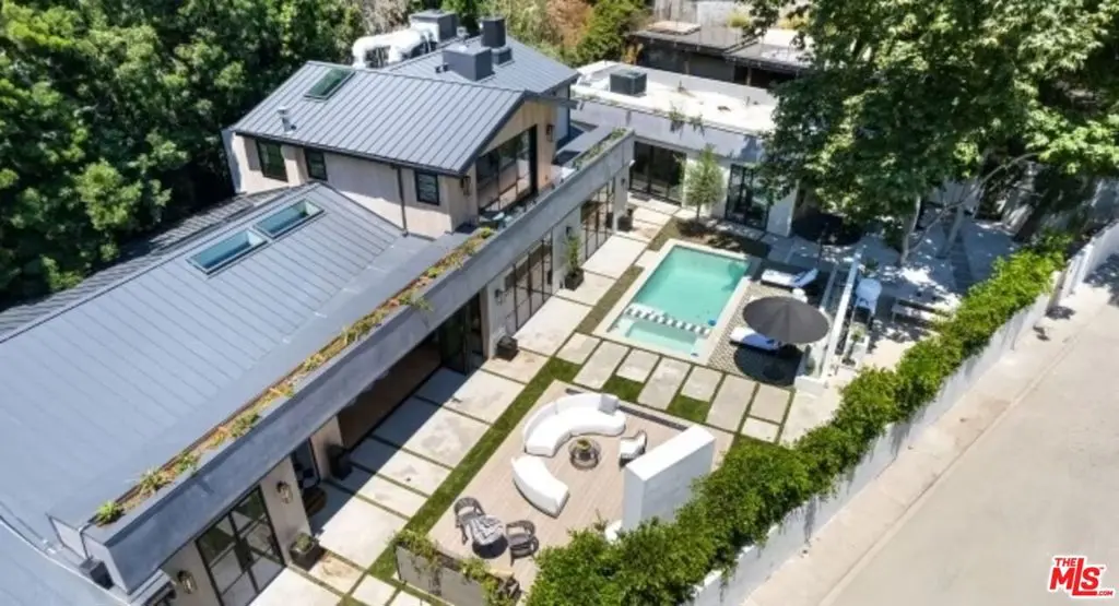 Residential Lease for rent at 1914 Laurel Canyon Blvd, Los Angeles, CA featuring 6 beds and 7 baths