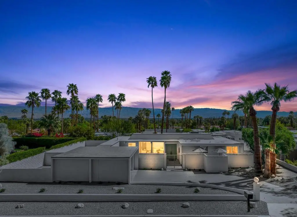 Single Family Residence for rent at 71350 Halgar Road, Rancho Mirage, CA featuring 3 beds and 2 baths