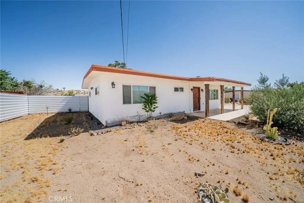 Single Family Residence for rent at 59128 Nelson, Yucca Valley, CA featuring 3 beds and 3 baths