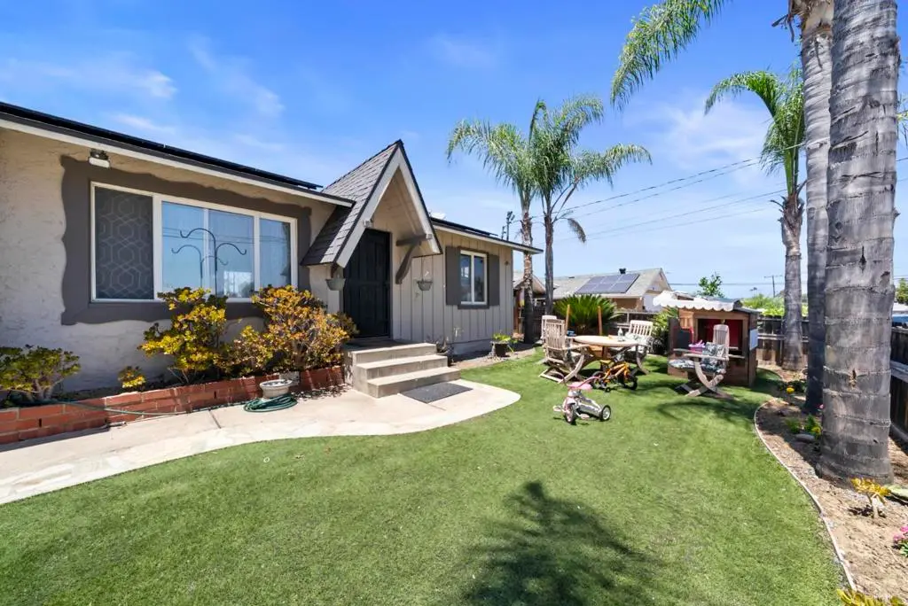 Single Family Residence for sale at 826 Ellen Lane, El Cajon, CA featuring 5 beds and 3 baths