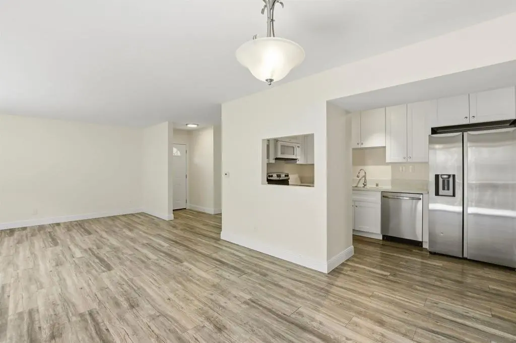 6811 Alvarado Rd 24, San Diego, CA — listing photo 1