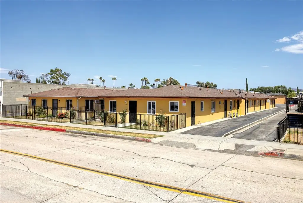 Apartment for sale at 428 N Poplar Avenue, Montebello, CA