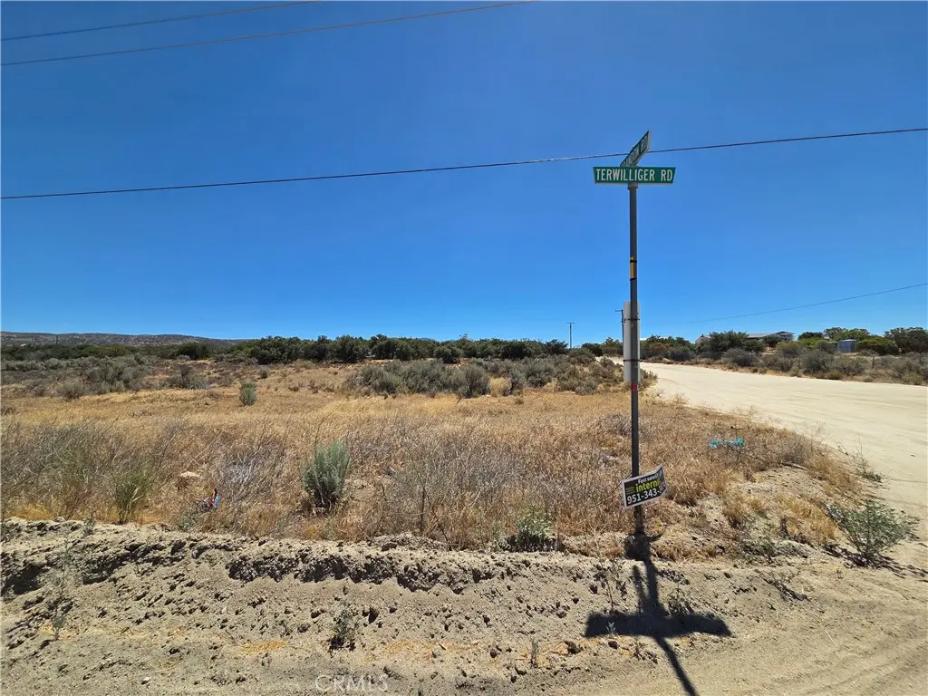 4 Terwilliger, Anza, CA — listing photo 1