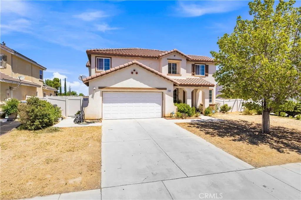 1227 Ayris Avenue, Palmdale, CA — listing photo 1