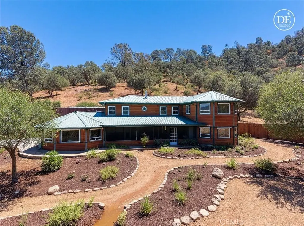 Single Family Residence for sale at 4921 Lookout Mountain, Mariposa, CA featuring 3 beds and 4 baths