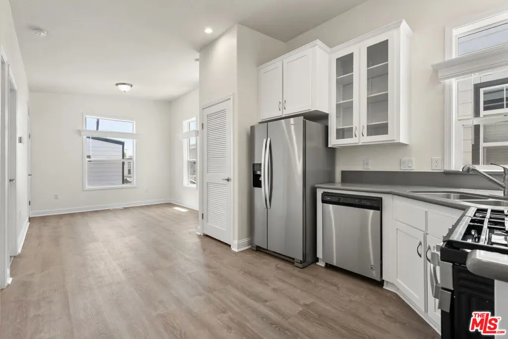 8250 Lankershim Boulevard 140, North Hollywood, CA — listing photo 1