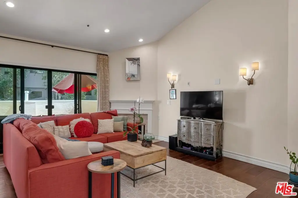 Condominium for sale at 1722 Malcolm Avenue 304, Los Angeles, CA featuring 2 beds and 3 baths