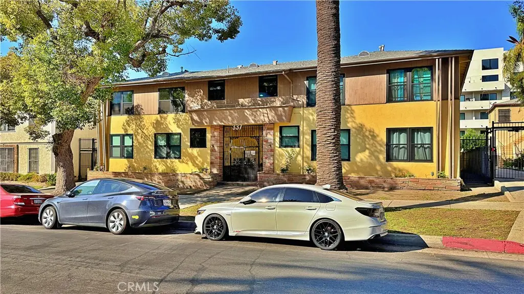 Residential Lease for rent at 337 S Occidental Boulevard 18, Los Angeles, Los Angeles County, CA featuring 1 bed and 1 bath