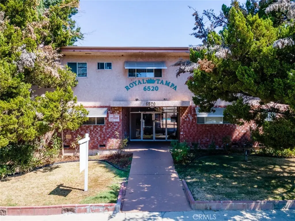 6520 Shirley Avenue 3, Reseda, CA — listing photo 1