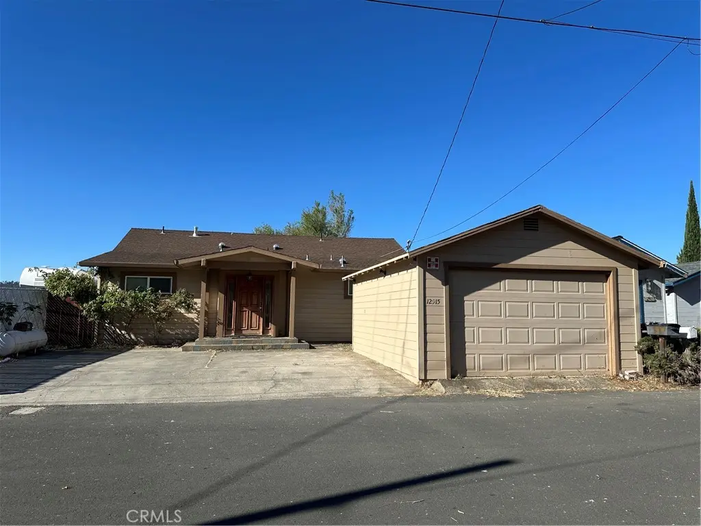 12915 Plumas, Clearlake, CA — listing photo 1