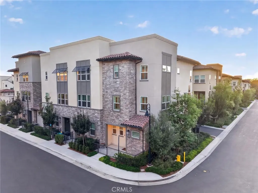169 Hideaway loop, Mission Viejo, CA — listing photo 1