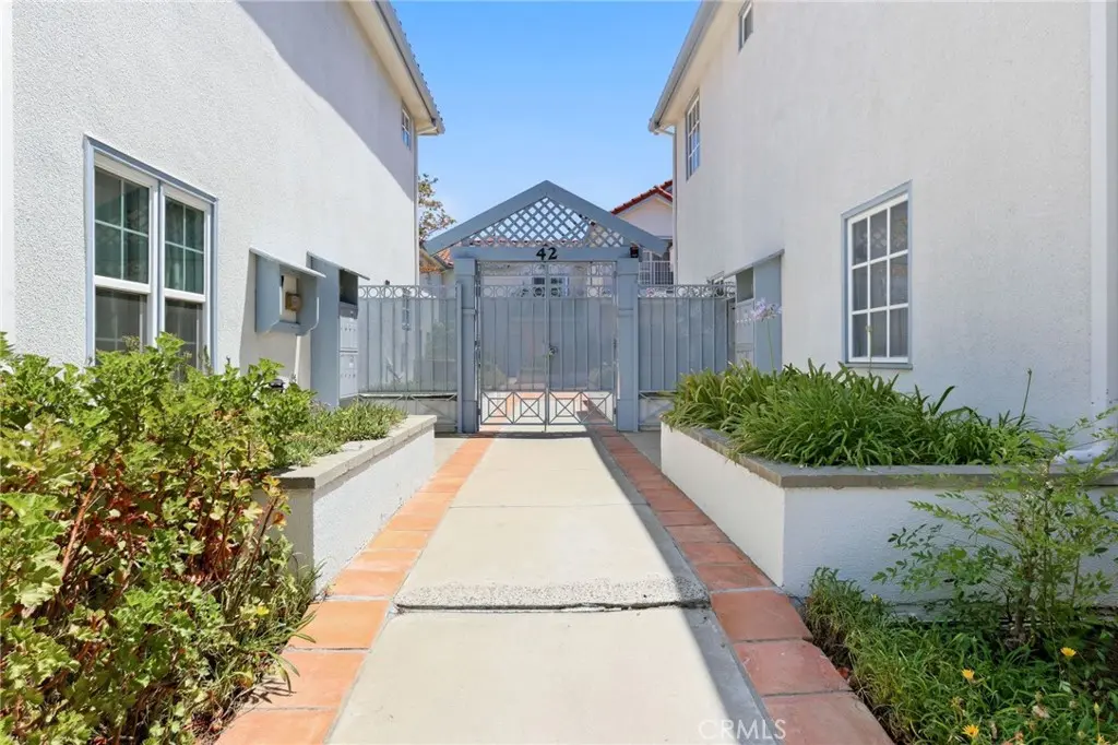 42 N Michigan 7, Pasadena, CA — listing photo 1