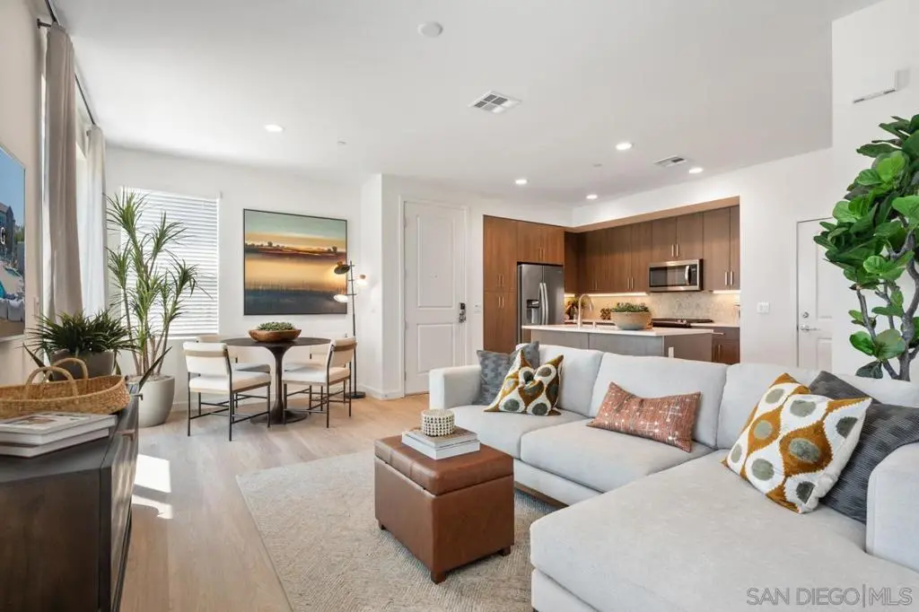 Townhouse for rent at 3095 Avenida Torcello 1, Chula Vista, CA featuring 3 beds and 3 baths