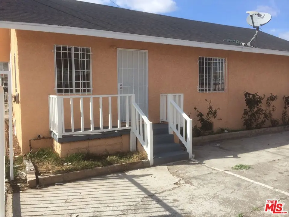 Residential Income for sale at 1031 W Century Boulevard, Los Angeles, CA featuring 6 beds and 2 baths