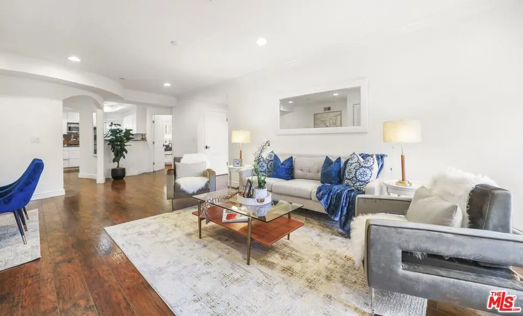 Condominium for sale at 1135 Rexford Drive 302, Los Angeles, CA featuring 3 beds and 3 baths