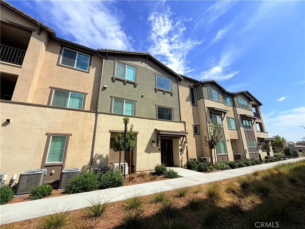 12925 Paradiso Drive 204, Eastvale, CA — listing photo 1