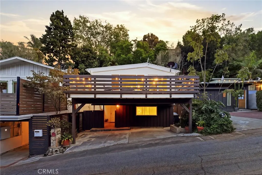 Single Family Residence for rent at 8518 Walnut, Los Angeles, CA featuring 3 beds and 2 baths