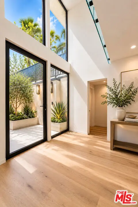 Single Family Residence for sale at 12518 W Sunset Boulevard, Los Angeles, CA featuring 4 beds and 5 baths