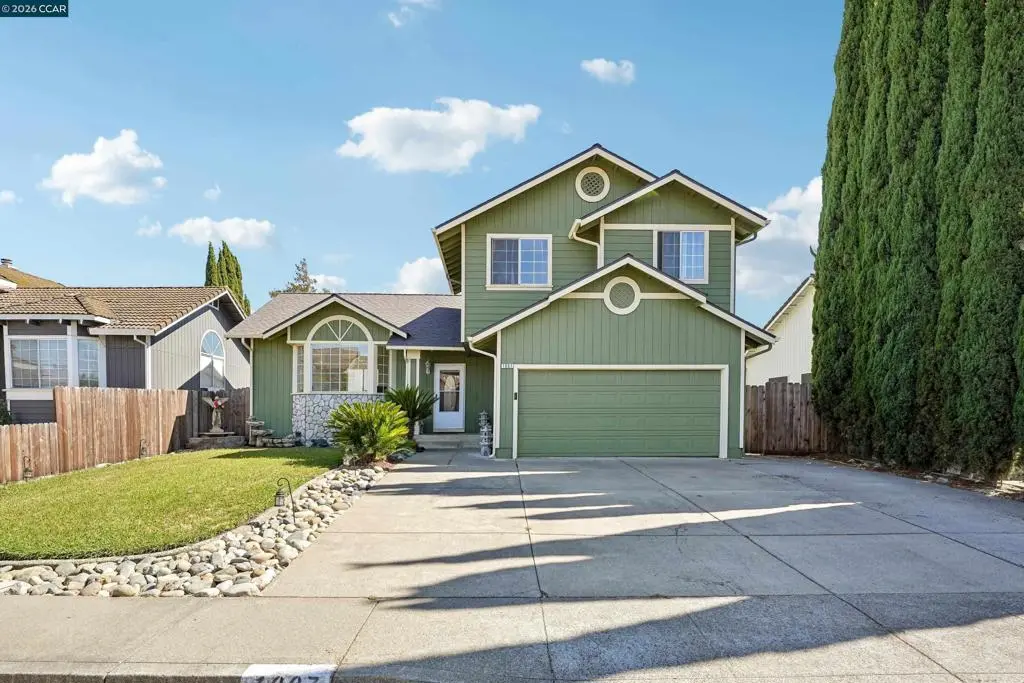 Single Family Residence for sale at 1007 Valley Oak Way, Fairfield, CA featuring 4 beds and 3 baths