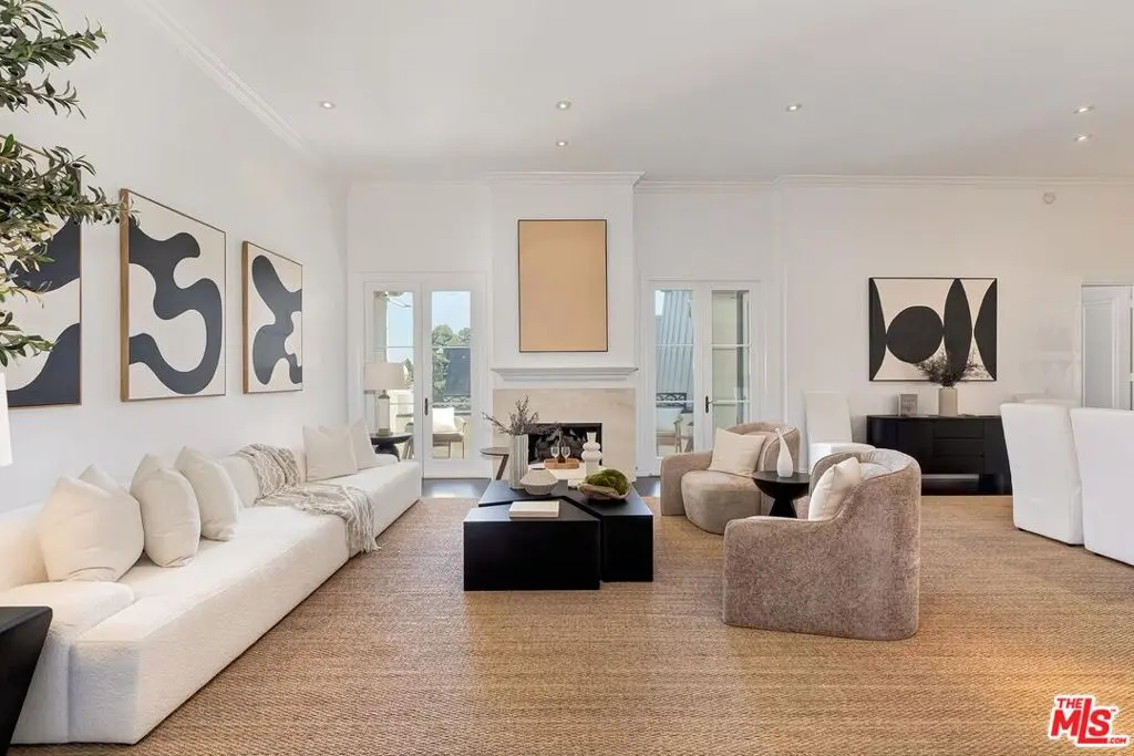Condominium for sale at 10110 Empyrean Way 301, Los Angeles, CA featuring 2 beds and 3 baths
