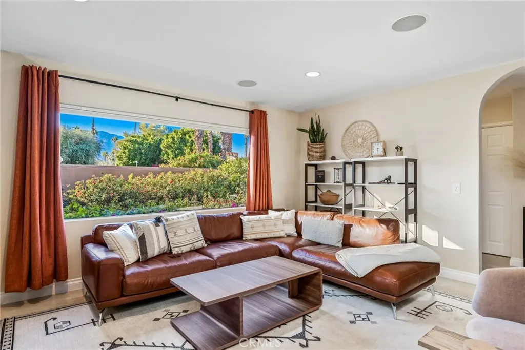 Single Family Residence for rent at 37320 Da Vall, Rancho Mirage, CA featuring 3 beds and 2 baths