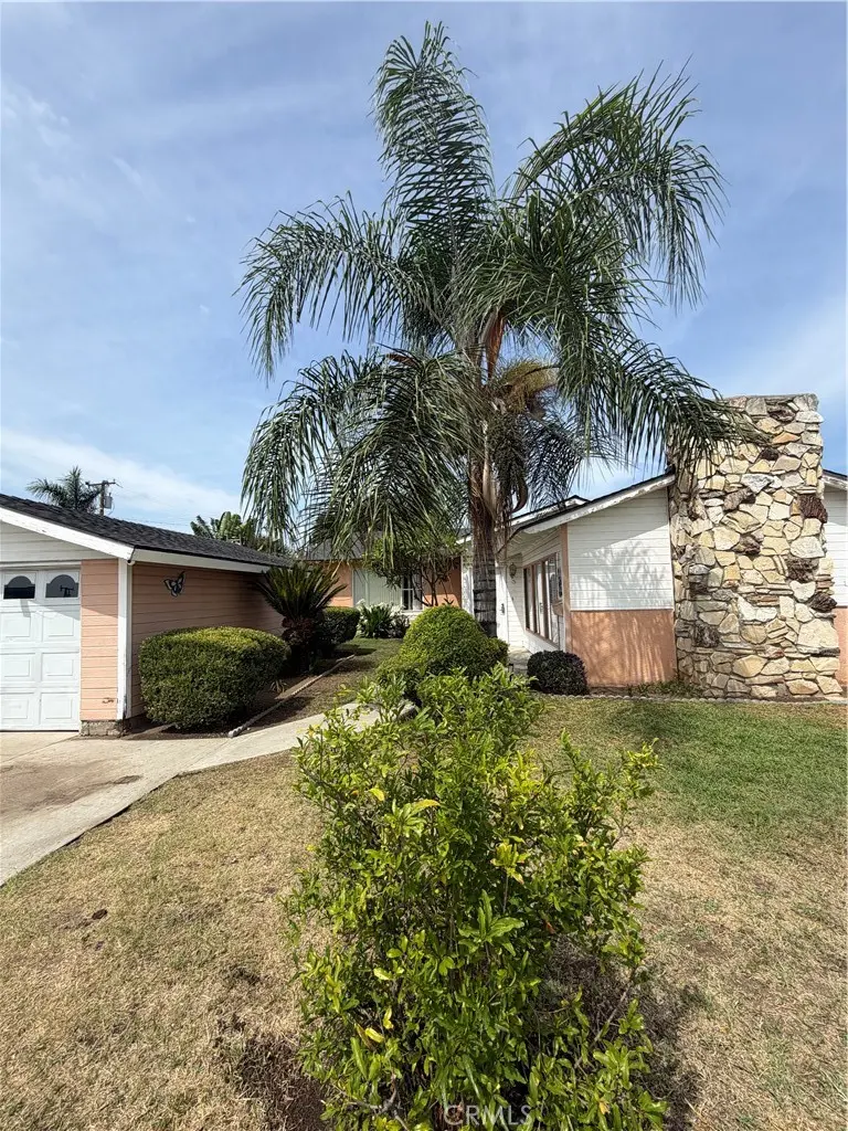 1381 N Glenfinnan, Covina, CA — listing photo 1