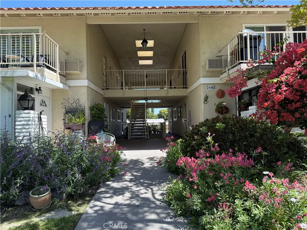 Residential Lease for rent at 2143 Ronda Granada O, Laguna Woods, Orange County, CA featuring 2 beds and 2 baths