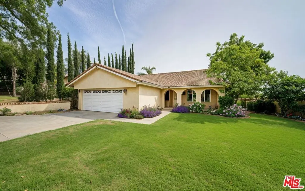 Residential Lease for rent at 2660 Conata Street, Duarte, Los Angeles County, CA featuring 3 beds and 2 baths