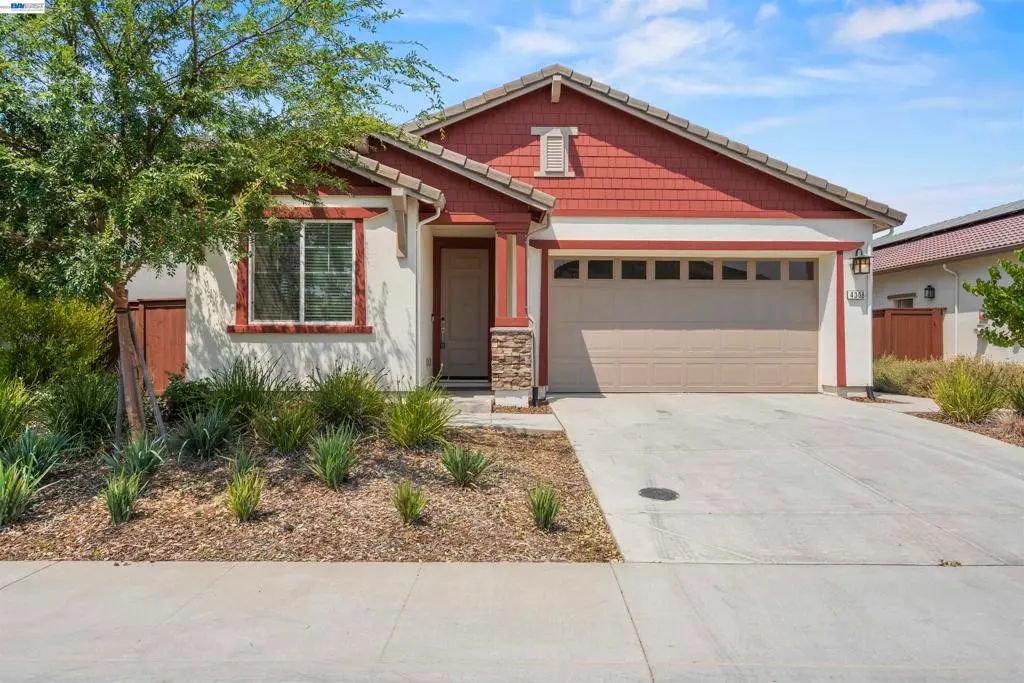 Single Family Residence for sale at 4308 Mascon Dr, Folsom, CA featuring 4 beds and 3 baths