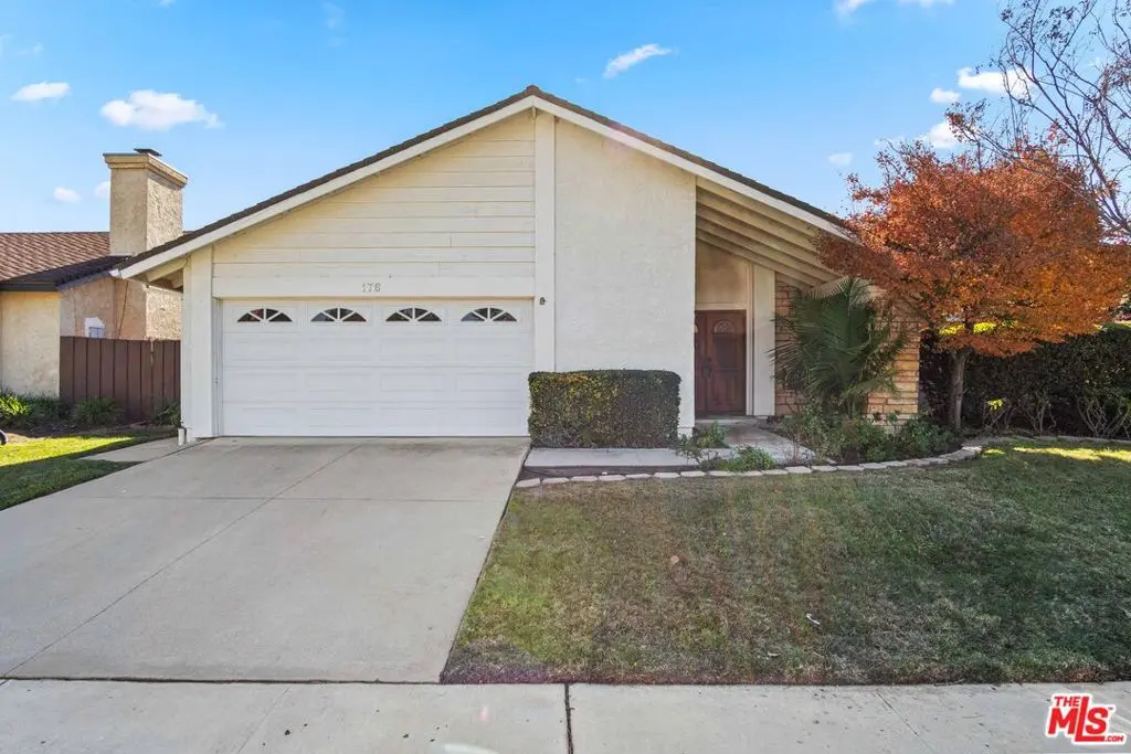 Single Family Residence for rent at 176 Longfellow Street, Thousand Oaks, CA featuring 4 beds and 2 baths