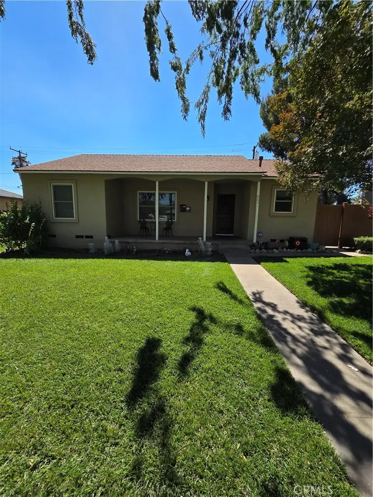 Single Family Residence for rent at 863 N 9th Avenue, Upland, CA featuring 3 beds and 2 baths