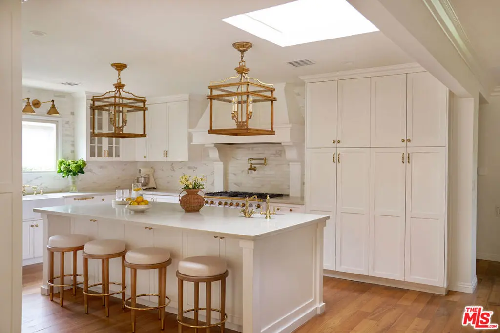 Single Family Residence for sale at 4734 Greenbush Avenue, Los Angeles, CA featuring 5 beds and 6 baths