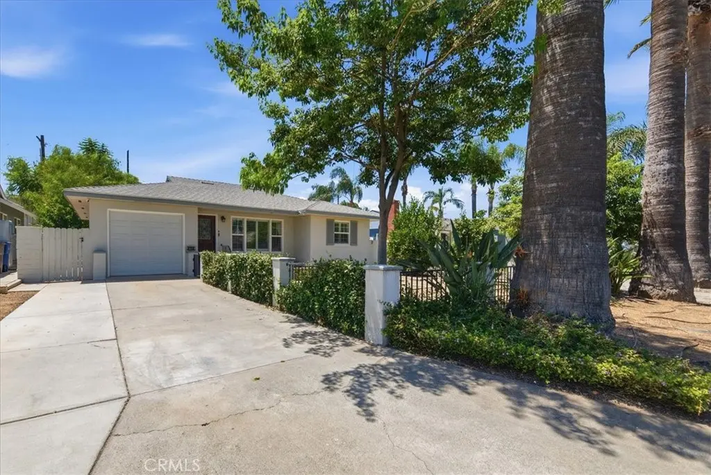 Single Family Residence for sale at 4158 Gardena Drive, Riverside, CA featuring 2 beds and 1 bath