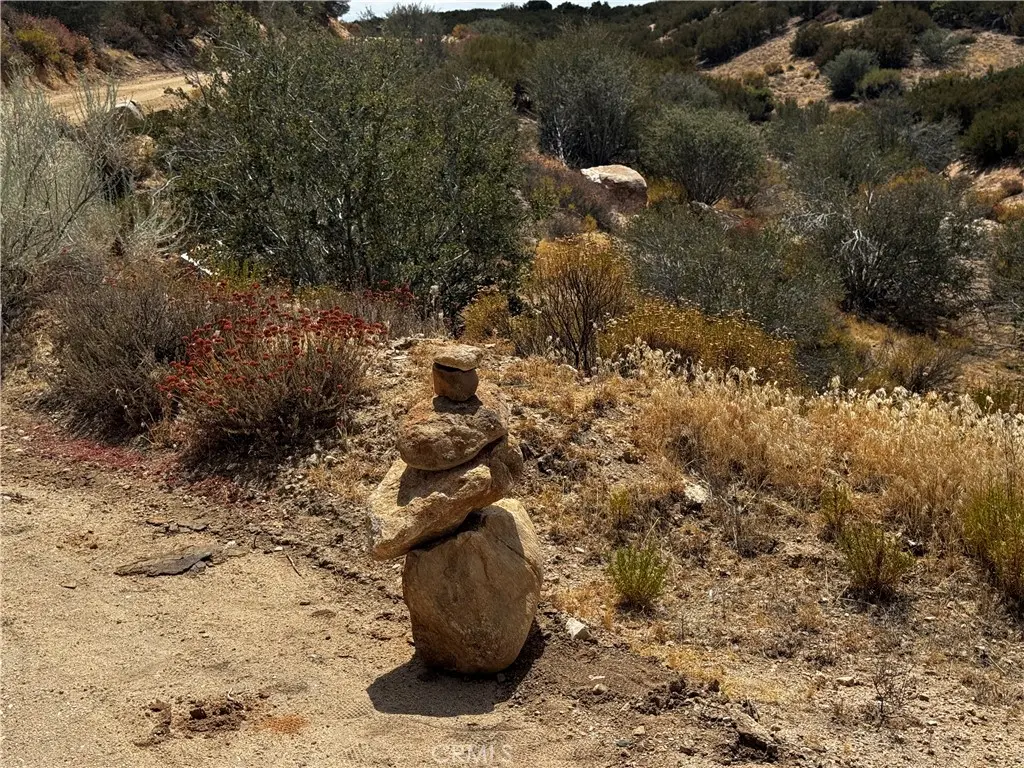 0 AGATE, Hesperia, CA — listing photo 1