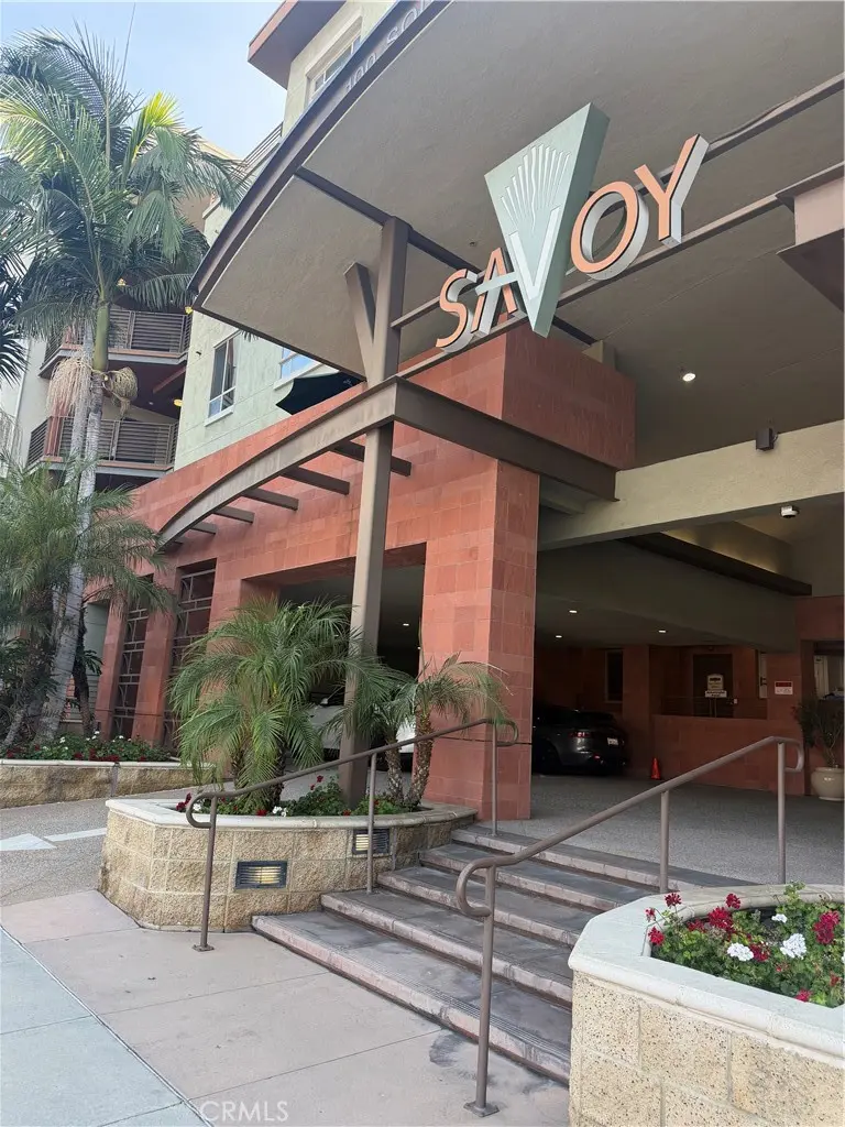 Condominium for sale at 100 S Alameda 318, Los Angeles, CA featuring 1 bed and 1 bath