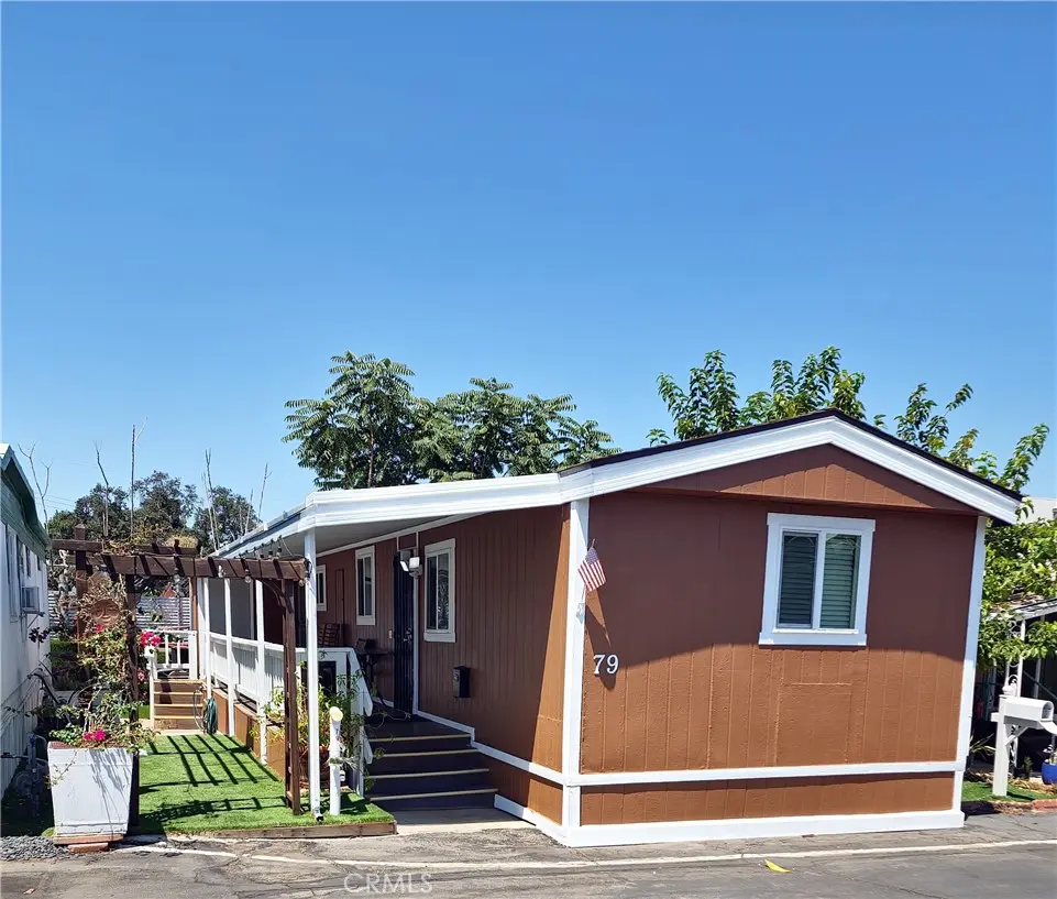 8100 FOOTHILL BLVD 79, Sunland, CA — listing photo 1