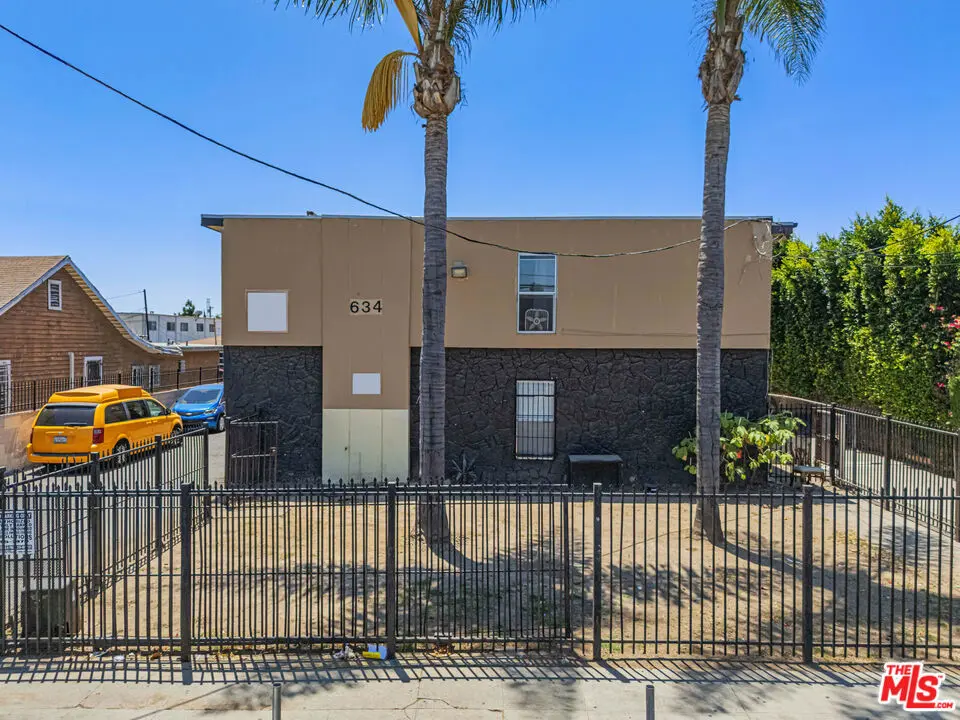 Residential Income for sale at 634 W 92nd Street, Los Angeles, CA featuring 42 beds and 21 baths