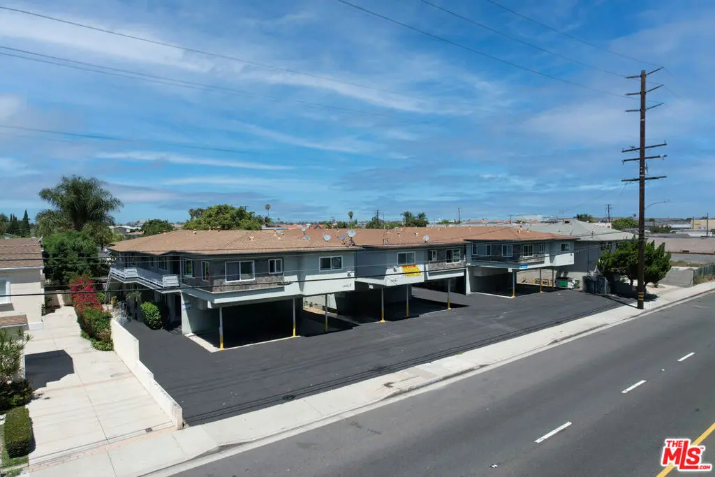 Residential Income for sale at 14815 Prairie Avenue, Lawndale, CA featuring 24 beds and 18 baths