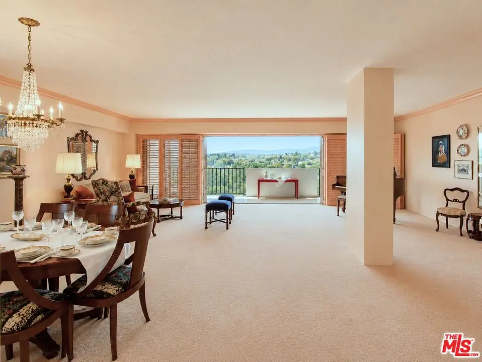 10450 Wilshire Boulevard 10J, Los Angeles, CA — listing photo 1