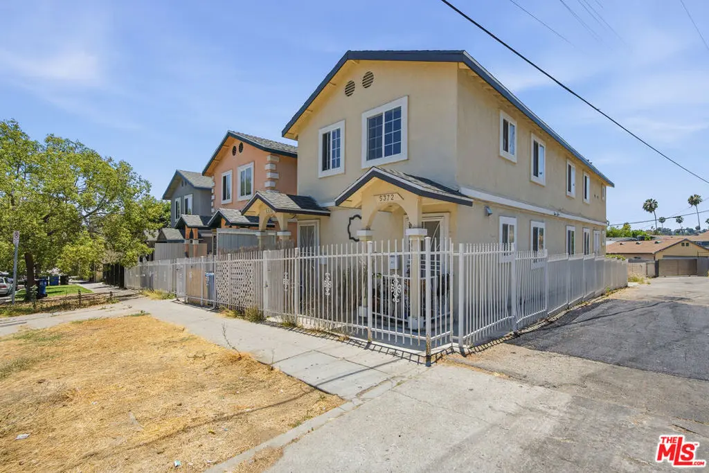 Residential Income for sale at 5370 Poplar Boulevard, Los Angeles, CA featuring 6 beds and 4 baths