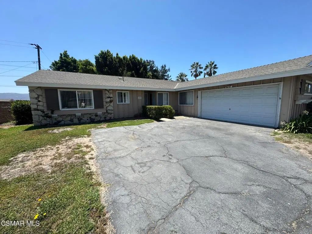 Residential Lease for rent at 1532 Downing Street, Simi Valley, Ventura County, CA featuring 3 beds and 2 baths
