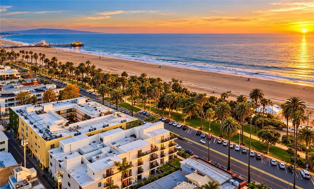 Condominium for rent at 833 Ocean Avenue 304, Santa Monica, CA featuring 2 beds and 2 baths