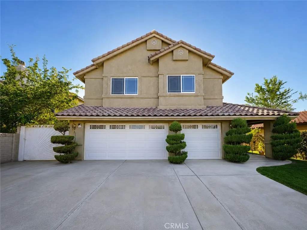 13870 Hidden Valley Road, Victorville, CA — listing photo 1