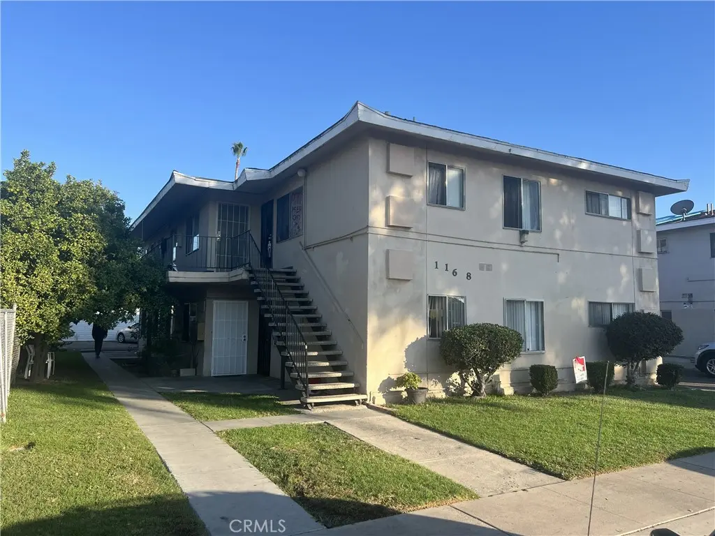 Apartment for rent at 1168 E Mayfair 5, Anaheim, CA featuring 2 beds and 1 bath
