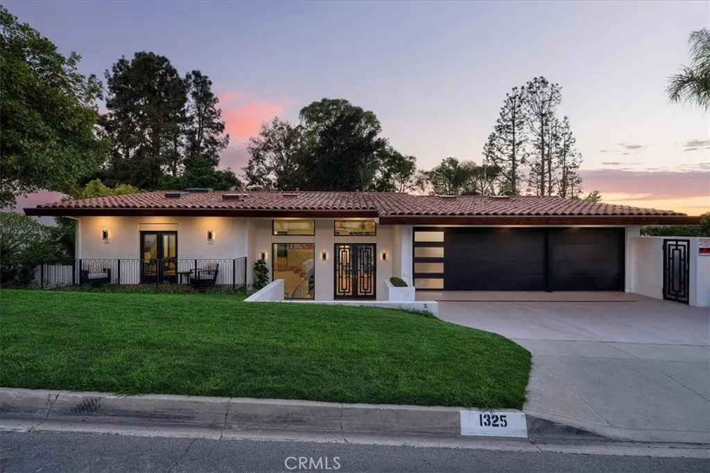 Single Family Residence for sale at 1325 Via Gabriel, Palos Verdes Estates, CA featuring 6 beds and 8 baths