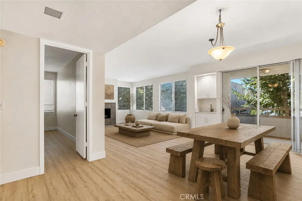 14530 Benefit Street 102, Sherman Oaks, CA — listing photo 1