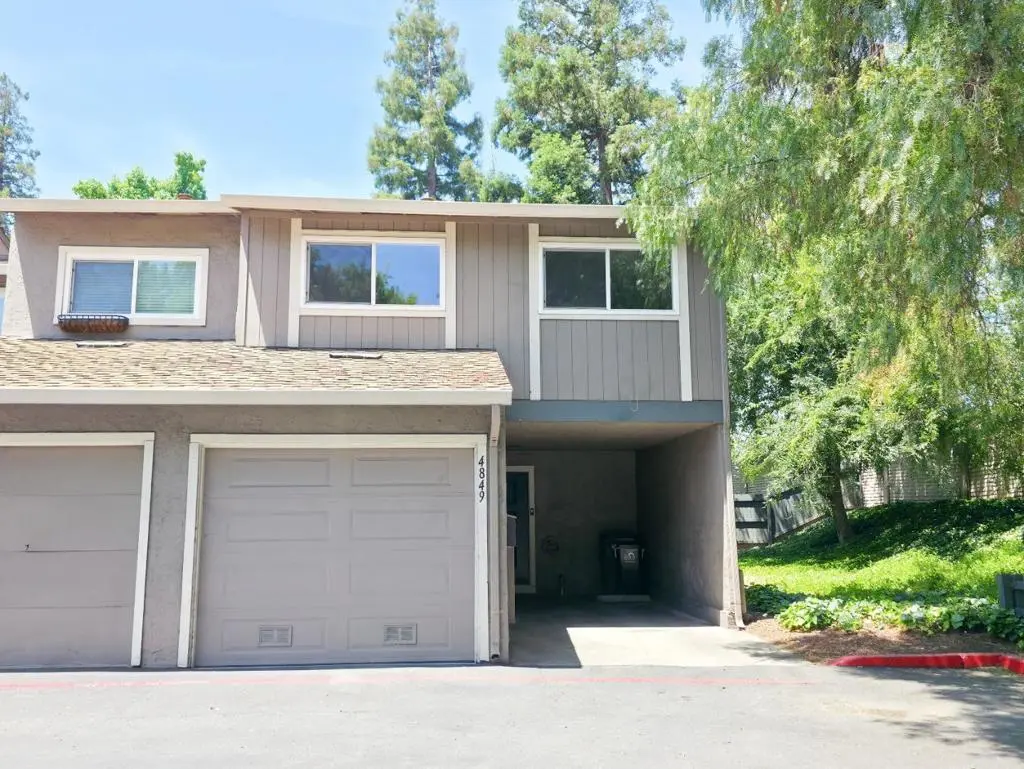 Townhouse for sale at 4849 Cherrythorne Lane, San Jose, CA featuring 3 beds and 2 baths